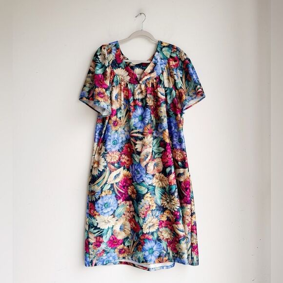 VINTAGE Just For Women Floral Muumuu Best Fit S-L - Picture 6 of 13